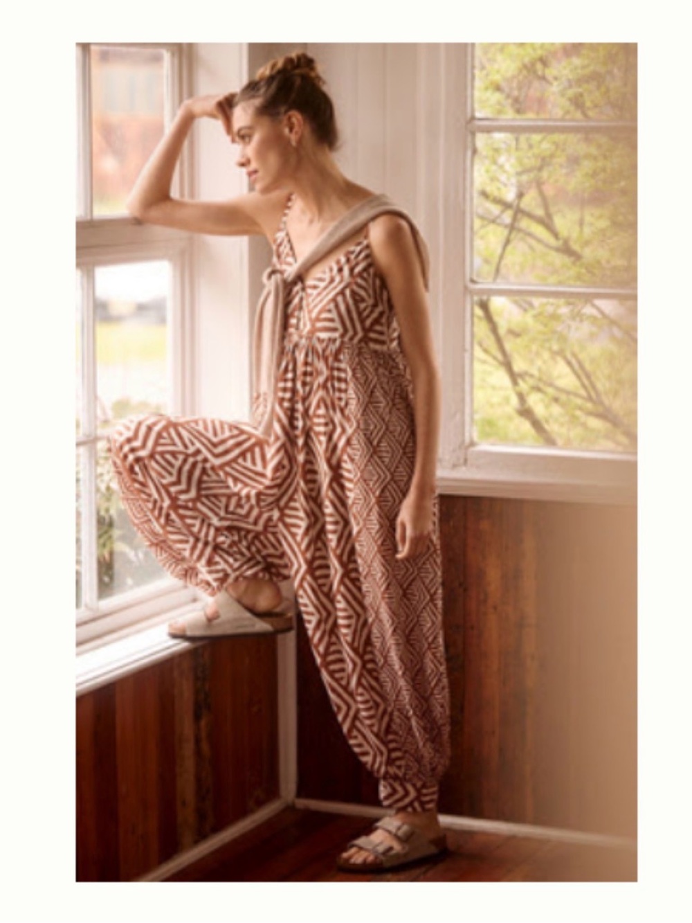 ANTHROPOLOGIE PRINTED LOUNGE
JUMPSUIT - SIZE XS
